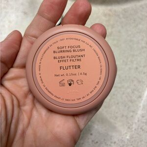 ILIA Soft Focus Blurring Blush - in Flutter